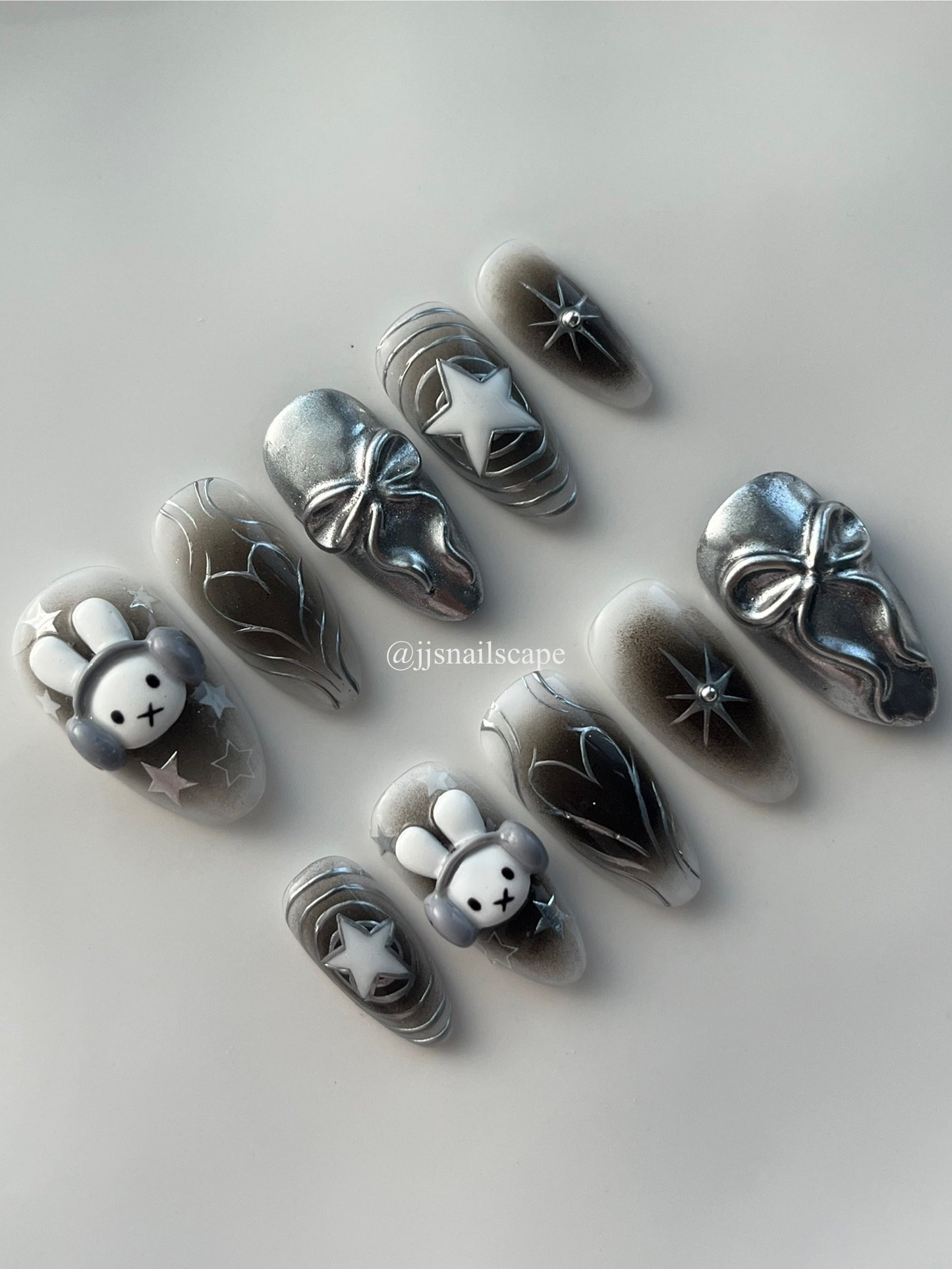 Miffy Headphone Nails